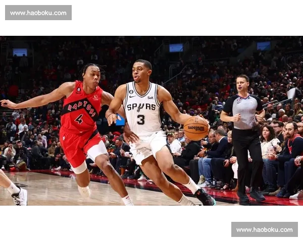 凯尔登・约翰逊南宁燃情互动！体验壮乡文化点燃篮球热浪